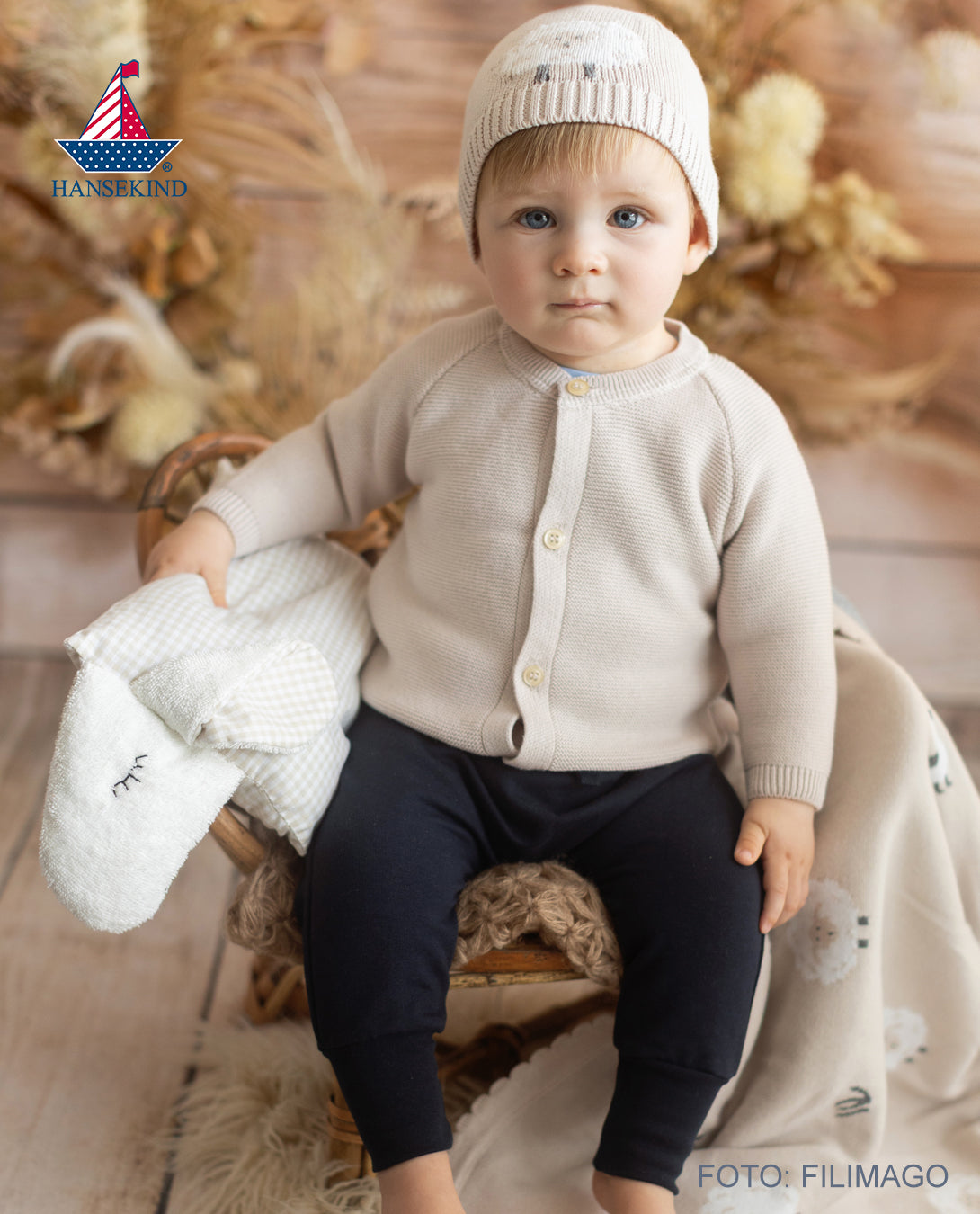 Strickjacke sand, Hansekind 24681, 24682