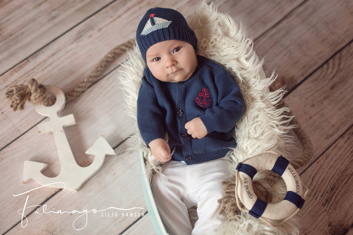 Hansekind-Filimago-Strickmuetze-und-Strickjacke-Hamburg-blau-3-KopieoKurJ7ohymmbn