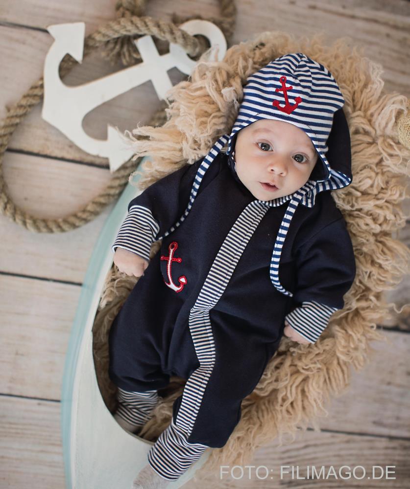 Hansekind-Muetze-mit-Overall_2