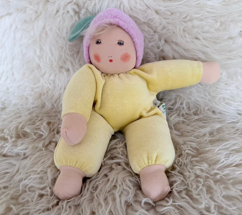 Puppe Blütenbaby gelb, rosa, Nanchen 151009