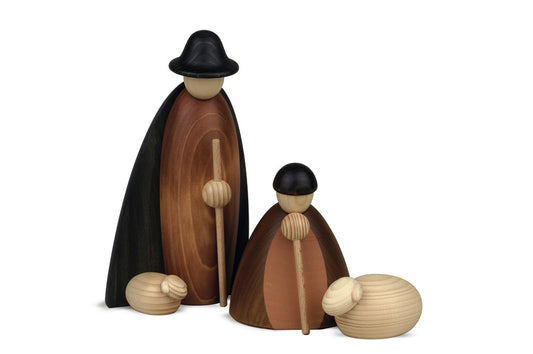 Grosse-Weihnachtskrippe-Hirtengruppe-mit-1-Schaf_Bjoern-Koehler_BK370-31