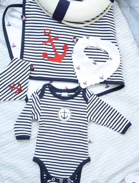 Hansekind-navy-kollektion-still_low_600x600