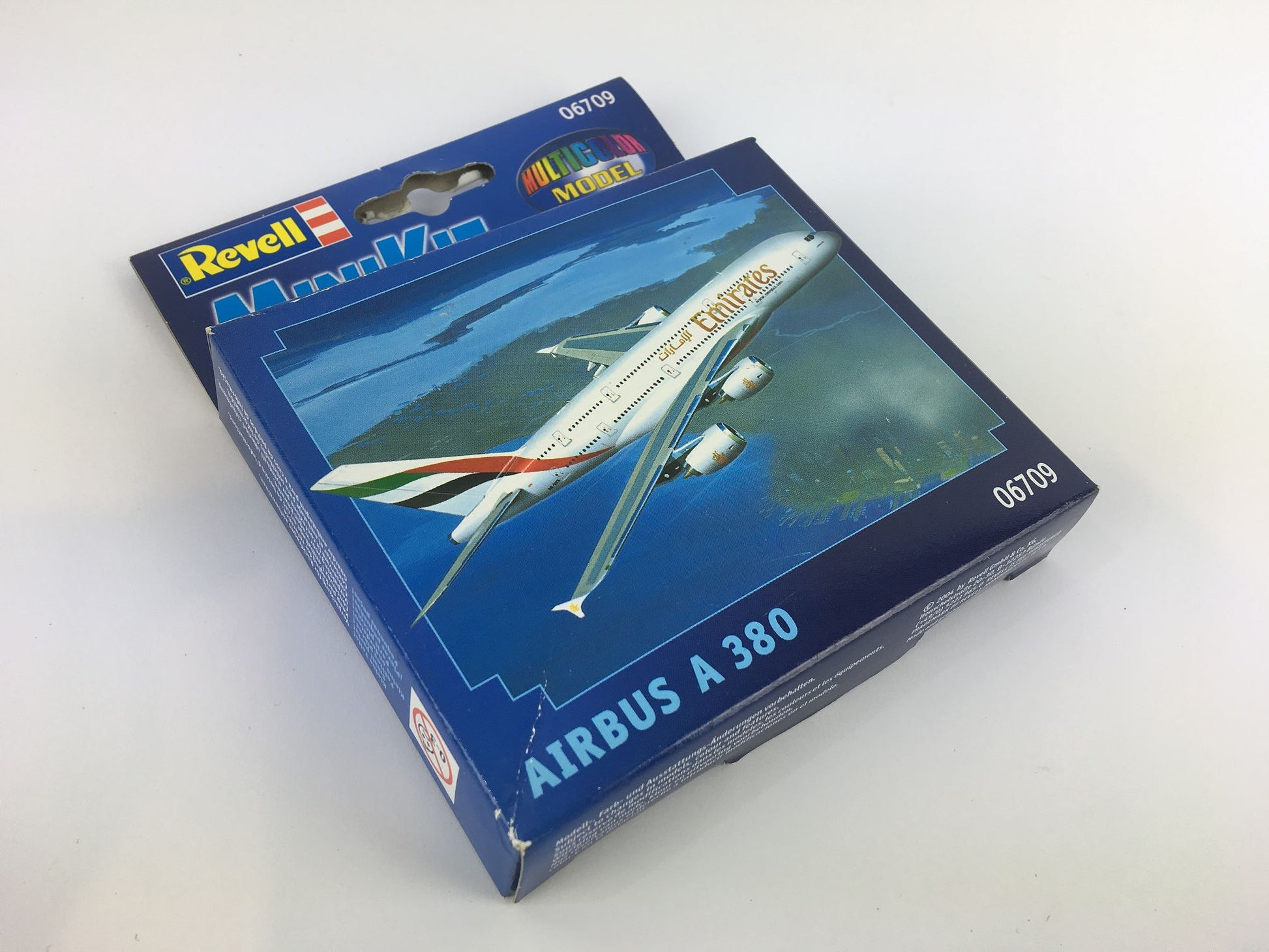 k-4009803067094-3